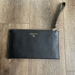 Michael Kors wristlet